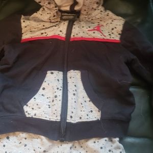 NIKE JORDAN SWEATSUIT
